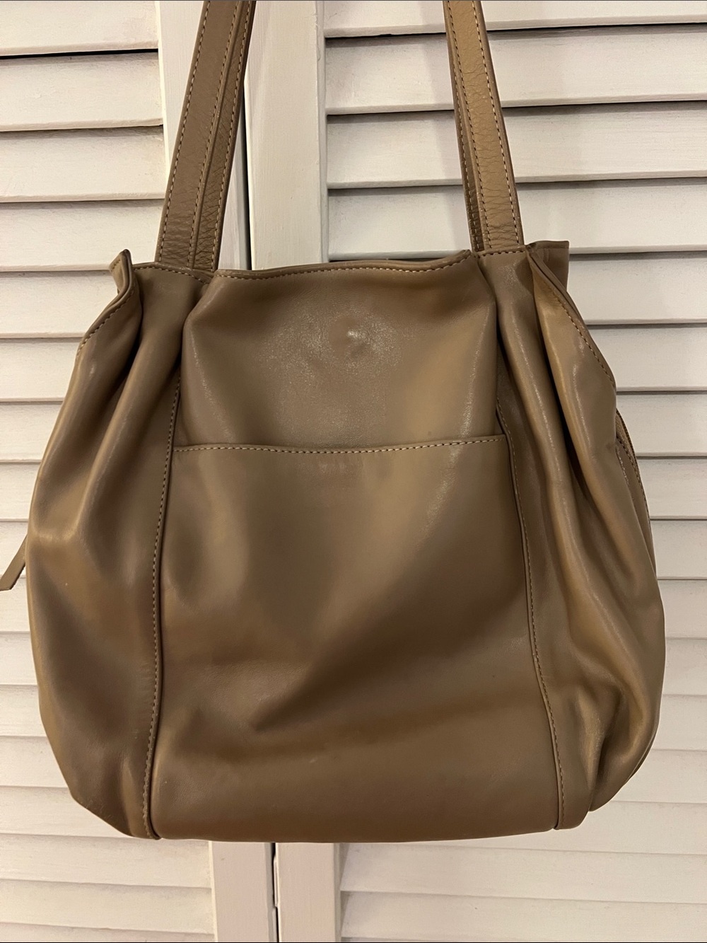 SAS (San Antonio Shoemakers) bag in mushroom color